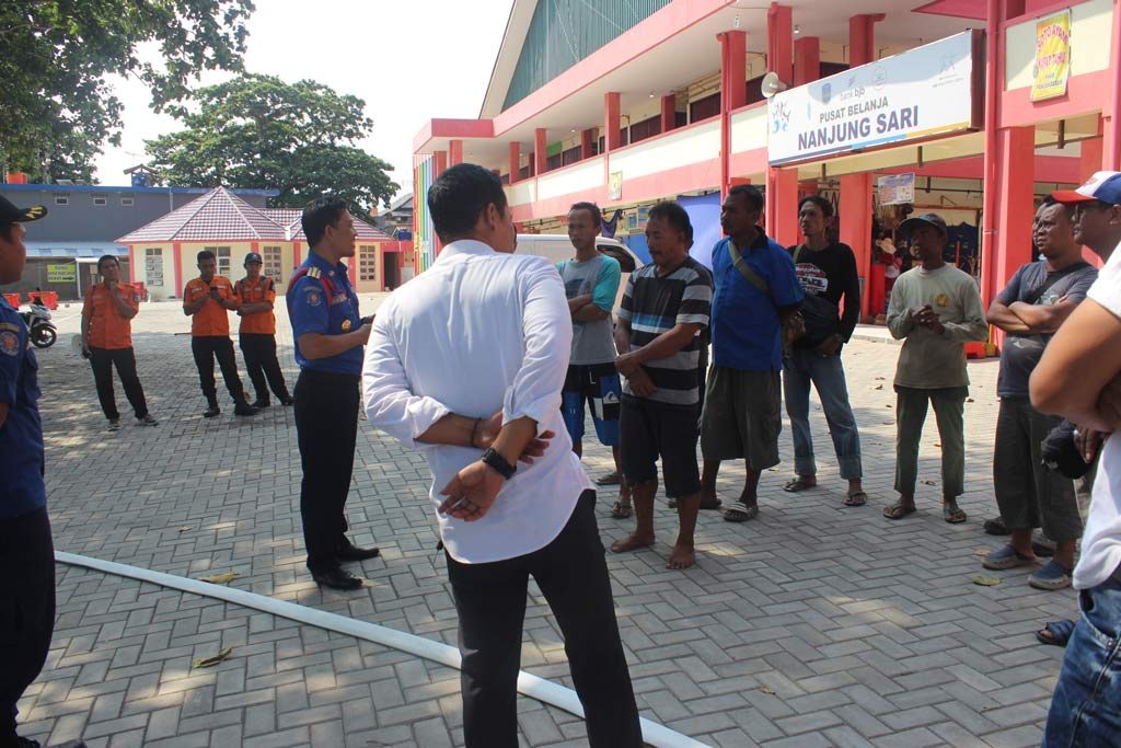 Pemeriksaan Hydrant di Pasar Nanjungsari