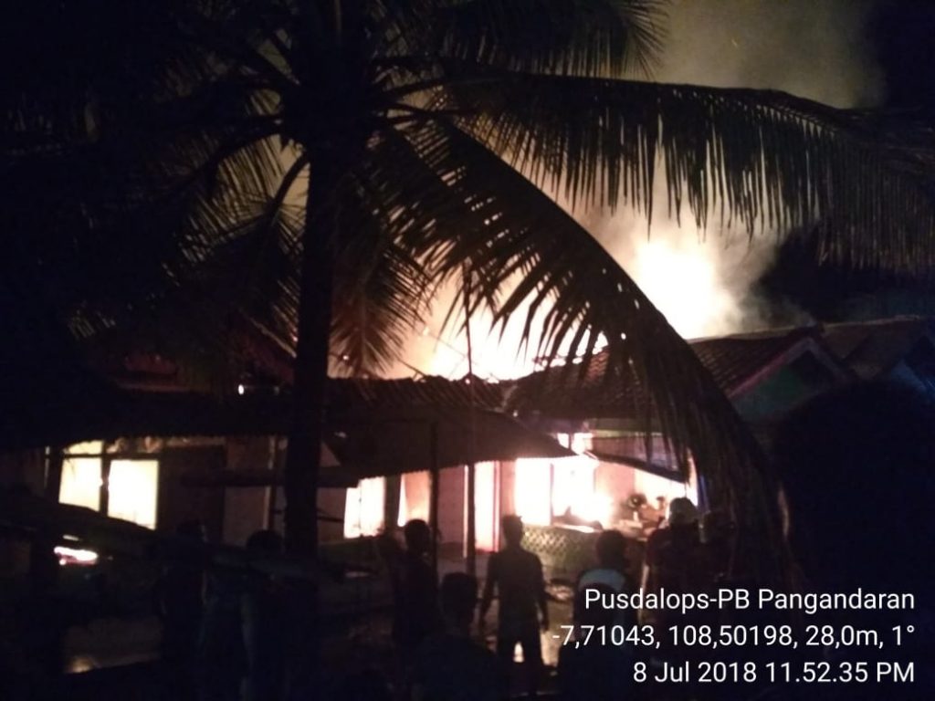 Kebakaran Rumah Di Dusun Bojongsalawe Desa Karangjaladri Kec. Parigi Kab. Pangandaran