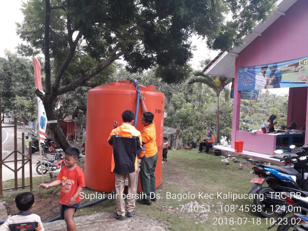Penyuplaian Air Bersih Oleh DPKPB Kab. Pangandaran