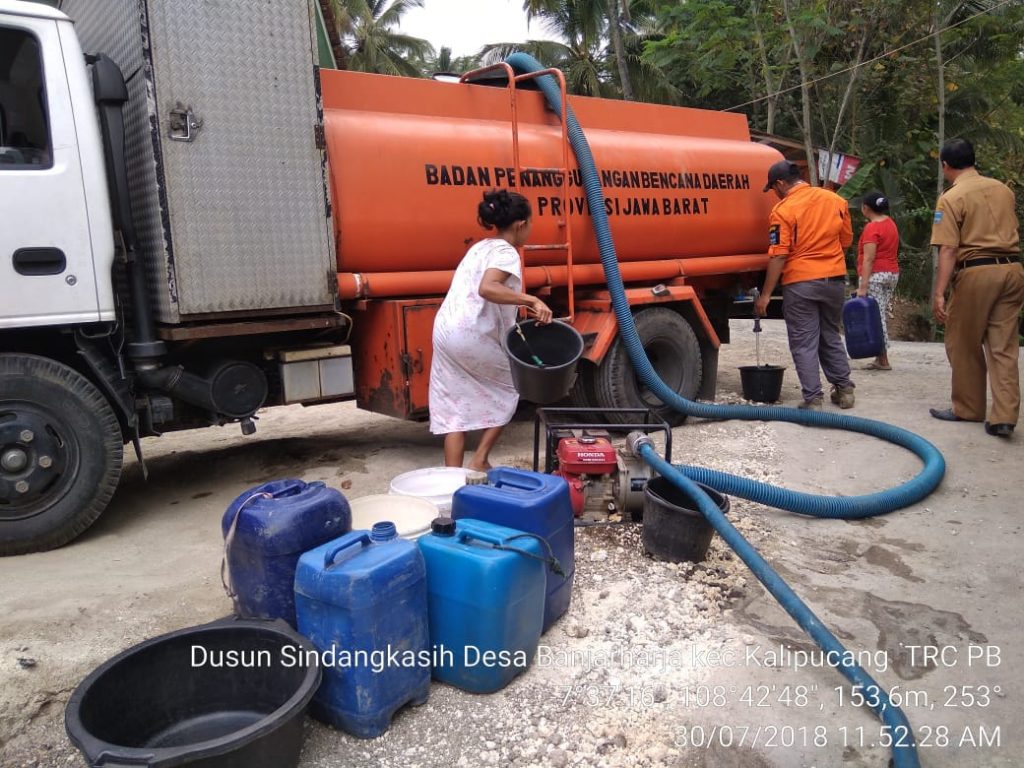 Suplai air bersih BPBD Pangandaran