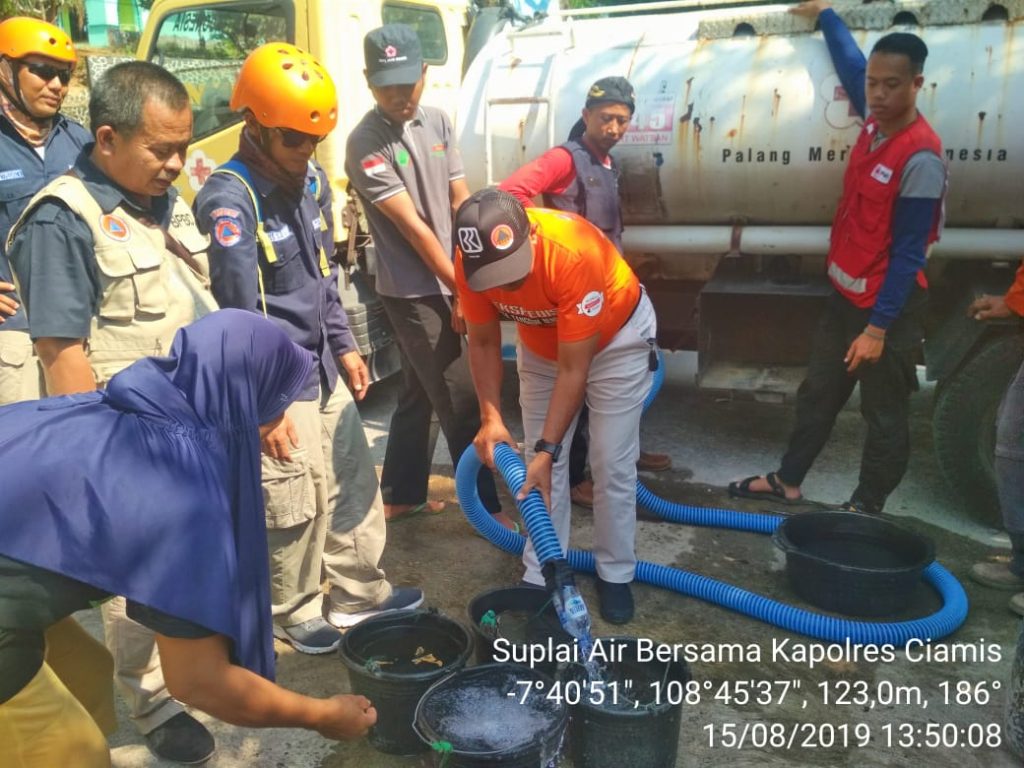 Suplai air bersih di Desa Bagolo